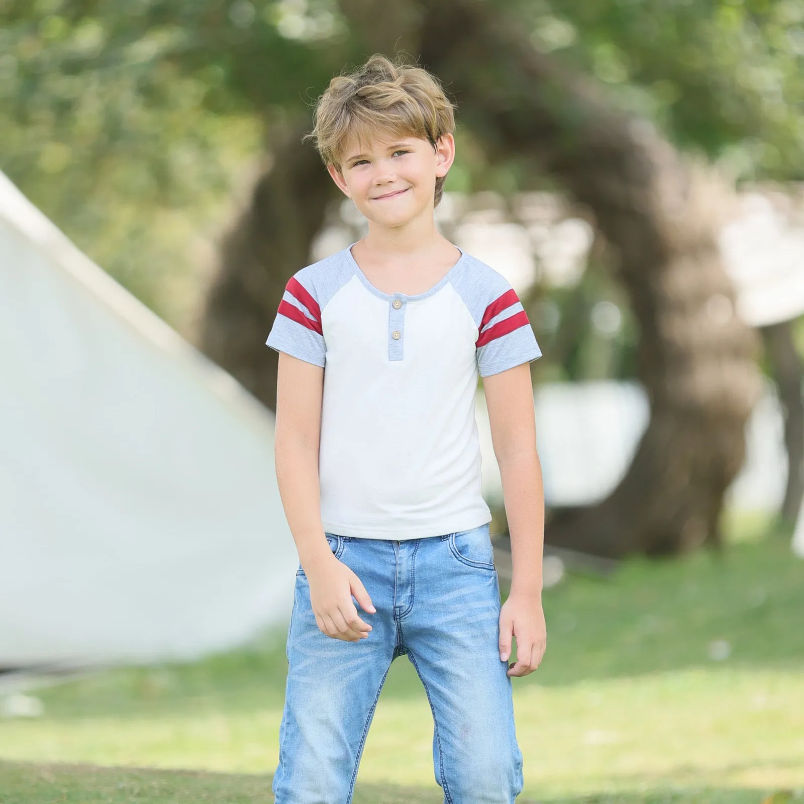 Family Matching Solid V Neck Red Dresses and Short-sleeve T-shirts Sets